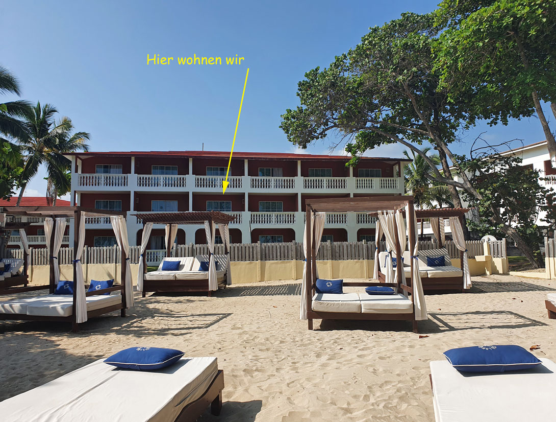 Adultsbereich am Strand und Block 4