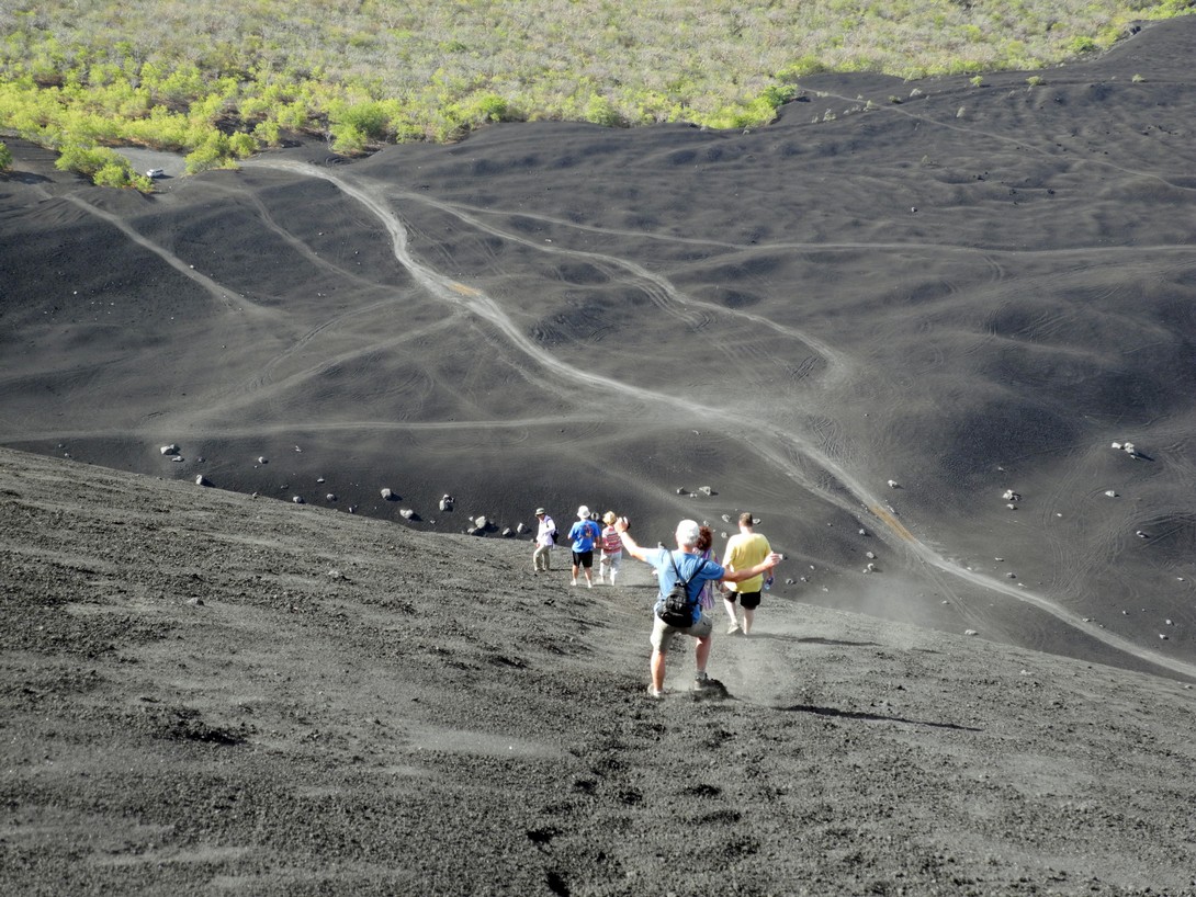Cerro Negro Abstieg vom Cerro Negro