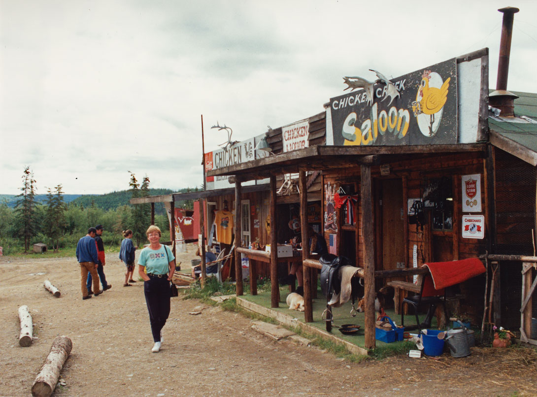 Chicken Downtown am Top of the World Highway