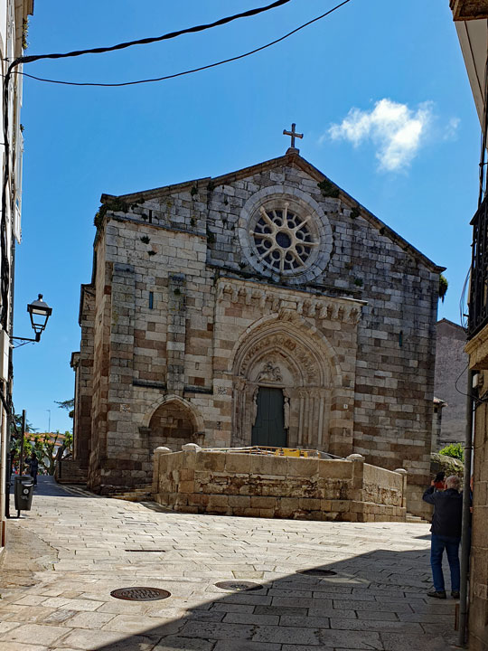 Die Igrexa de Santiago in der Altstadt von A Coruña