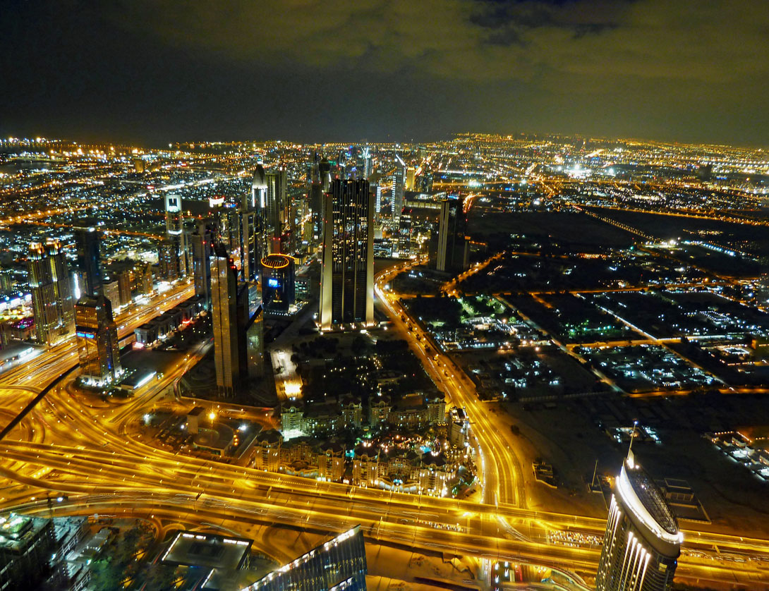 Blick vom Burj Khalifa bei Nacht