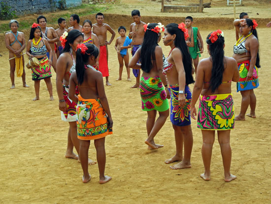 Emberá Tänzerinnen