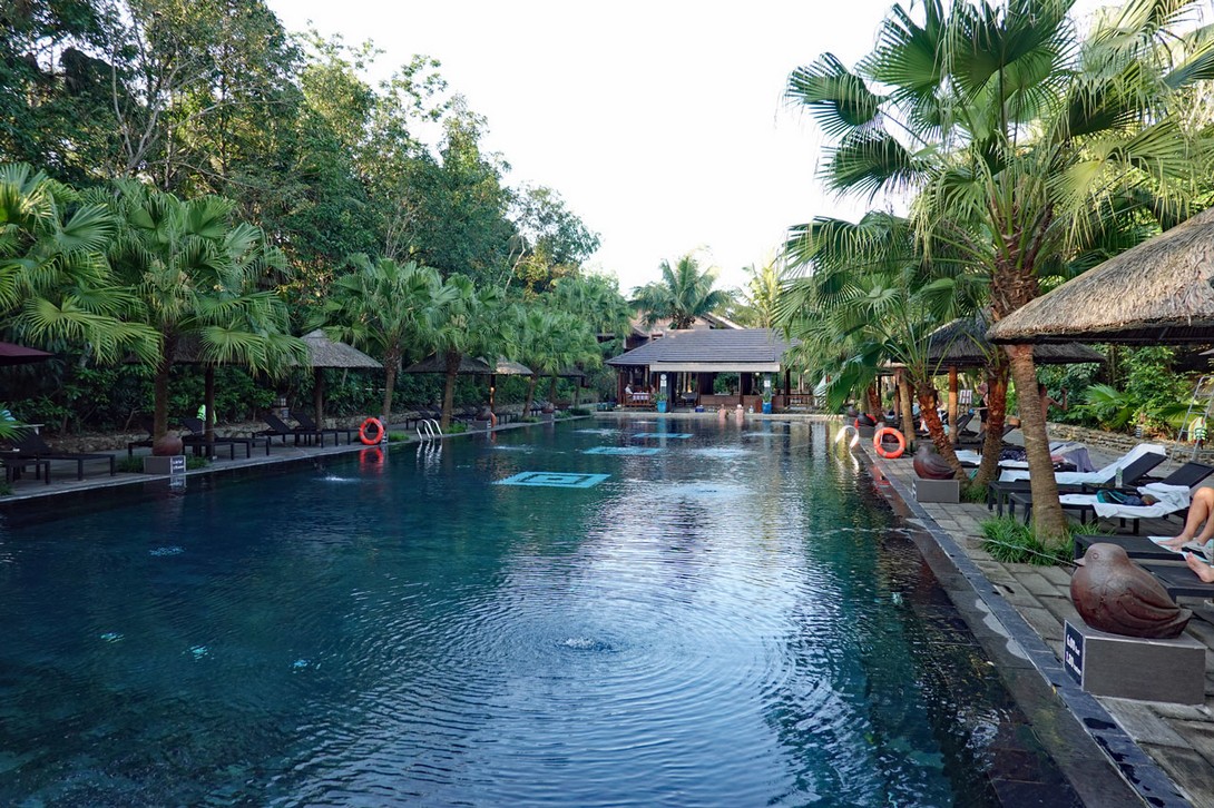 Pool im Pilgrimage Village Resort Hue