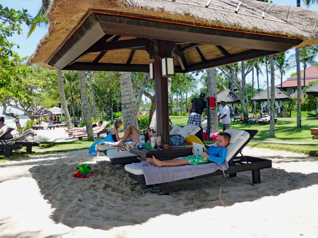 Am Strand vom Interconti in Jimbaran