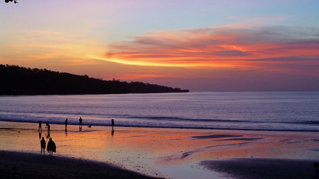 Sonnenuntergang am Strand von Jimbaran