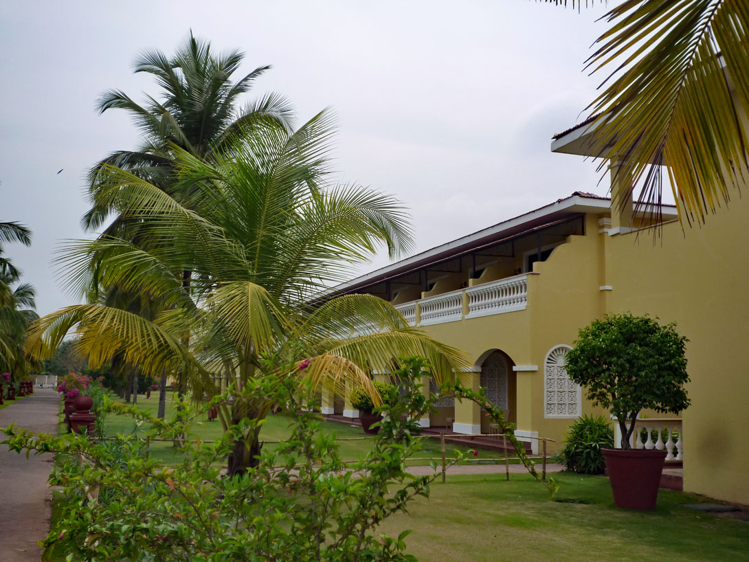 Blick auf die Wohnblöcke des Lalit Hotels