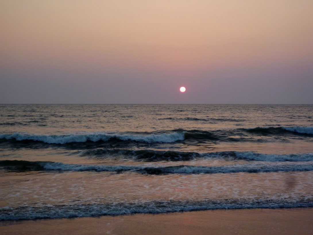 Sonnenuntergang am Strand von Goa