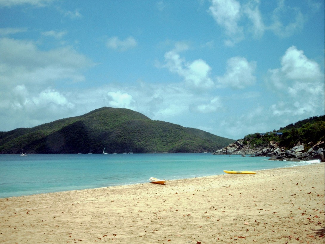 Strand vor dem Lambert Beach Resort