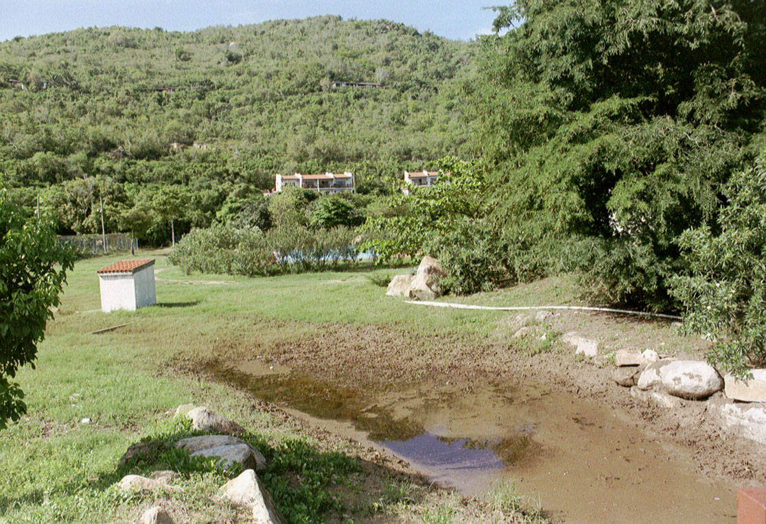 Lambert Beach mit den Moskito-Pools