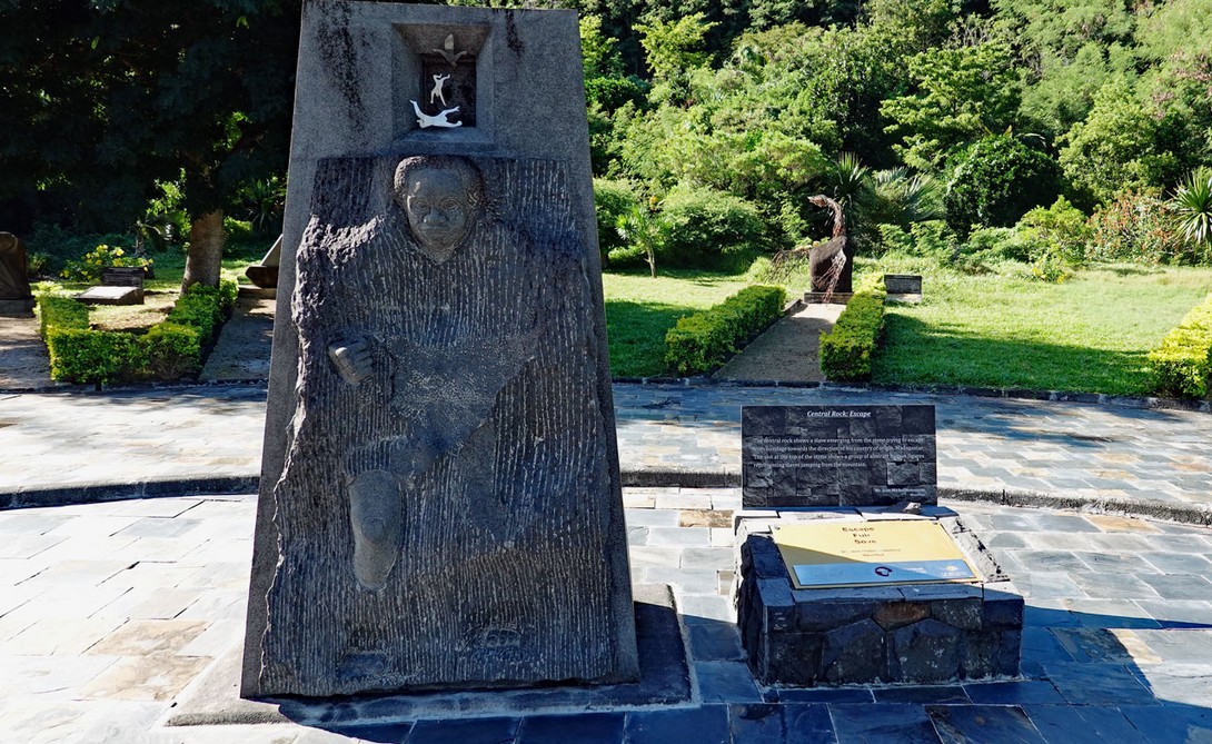 Skulptur an der Gedenkstätte Le Morne