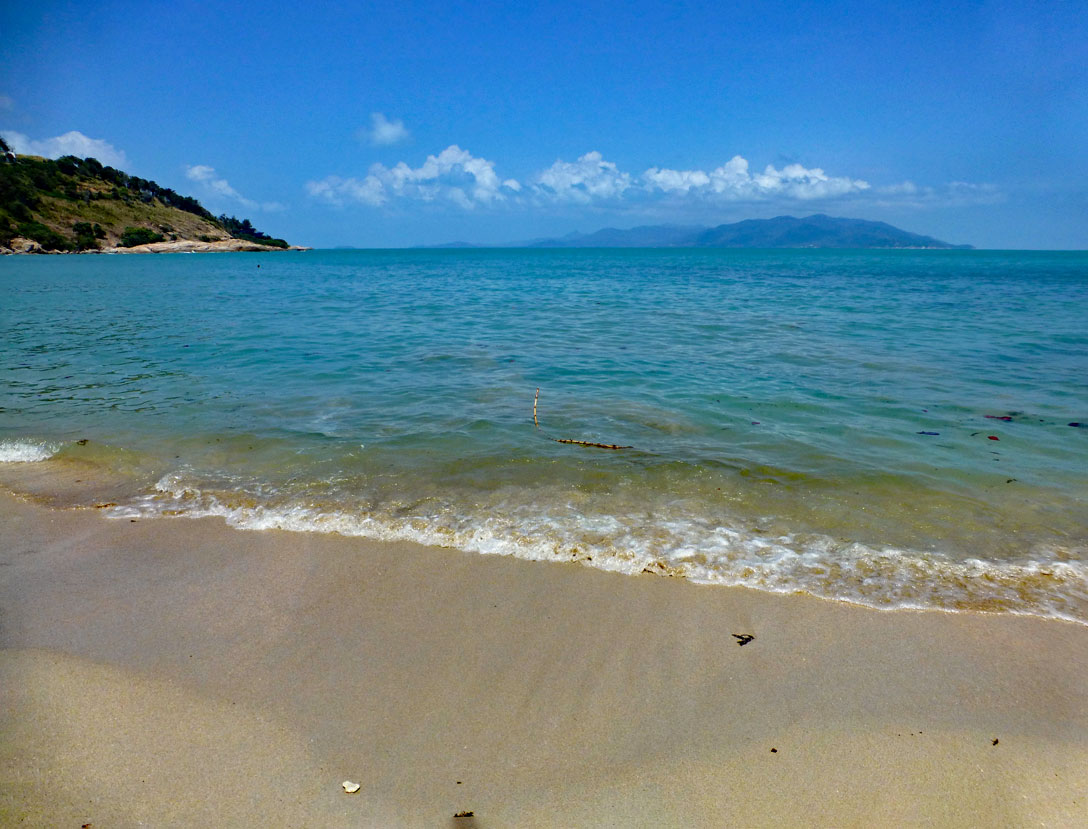 Strand vor dem Melati Beach Resort