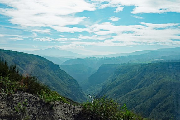 Blick vom Mirador del Rio Pisque