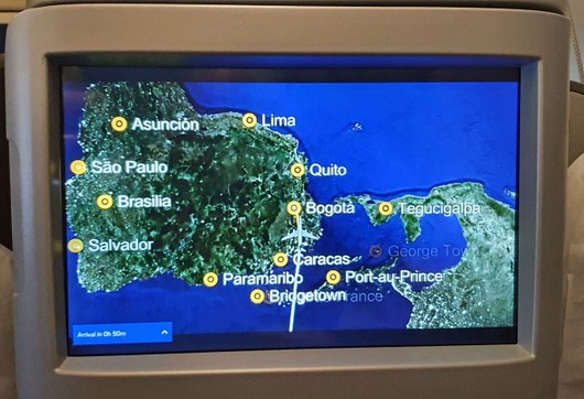 Monitorbild im Flugzeug auf dem Flug nach Bogotá