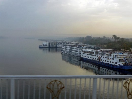 Brücke über den Nil bei Theben