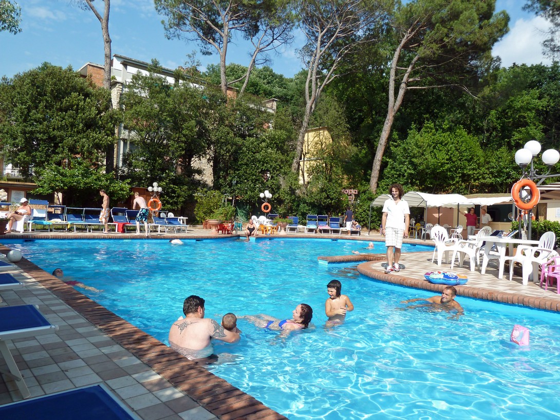 Pool im Hotel Regina