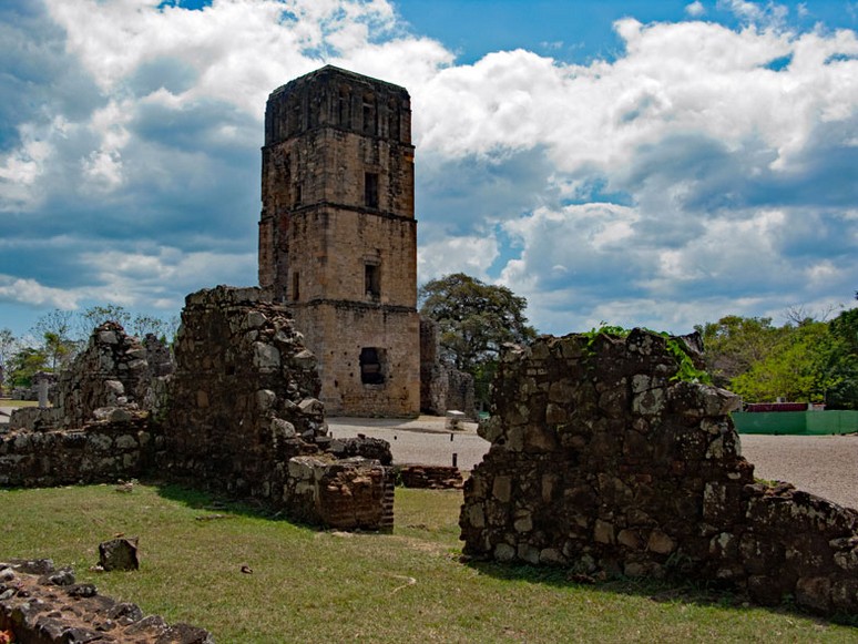 Turm in Panama Viejo