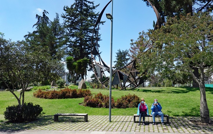 Am Carolinapark in Quito