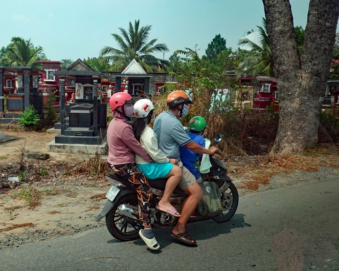 Familie auf dem Motorroller