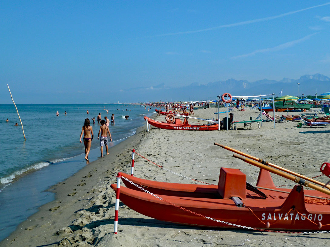 Strand in Torre del Lago