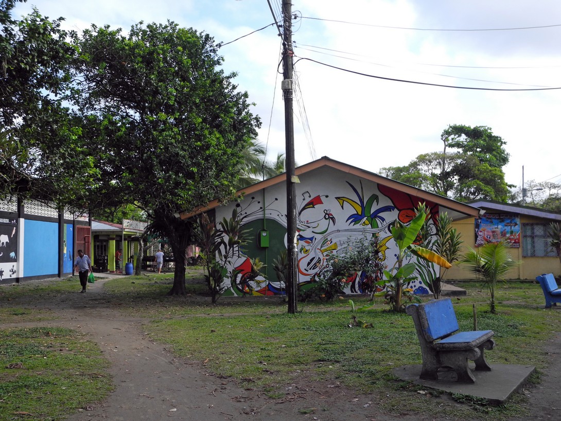 Blick in das Dorf Tortuguero
