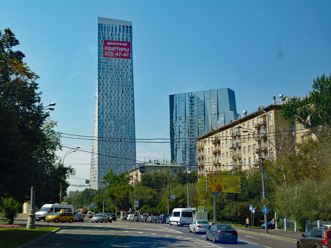 Neue Eigentumswohnungen in Glaspalästen